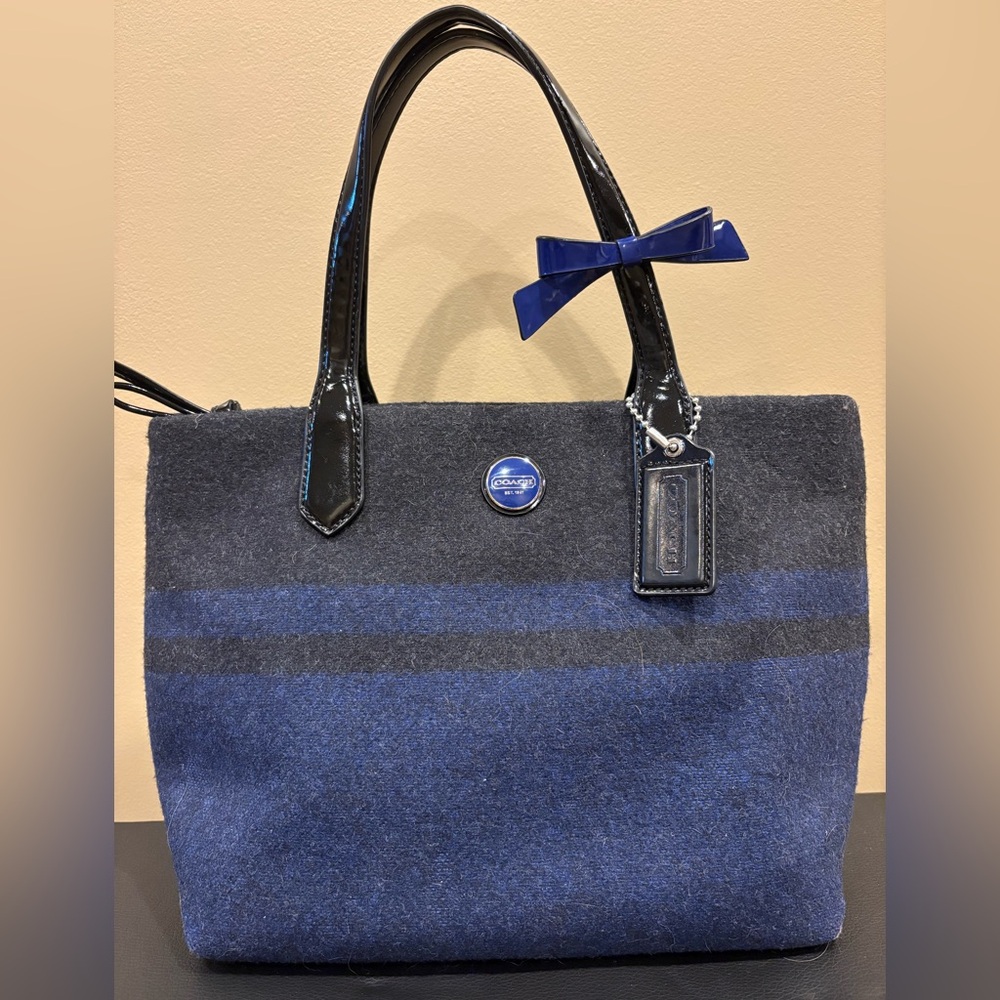 Coach Wool Stripe Satchel (F24784)